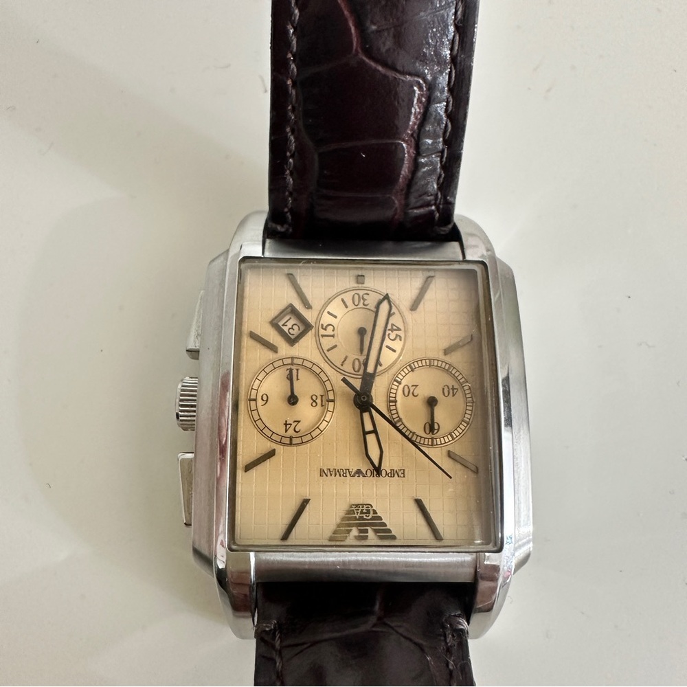 Emporio Armani wrist watch - Picture 3 of 9